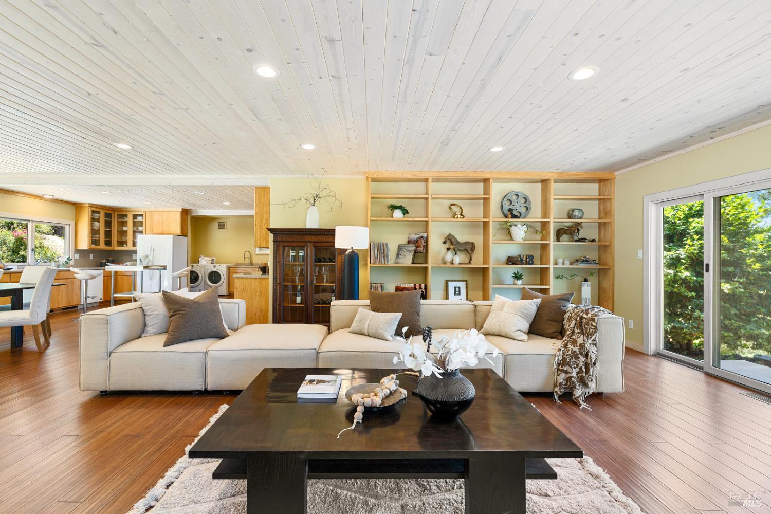 Napa, California, 94558, United States, 3 Bedrooms Bedrooms, ,2 BathroomsBathrooms,Residential,For Sale,1991409