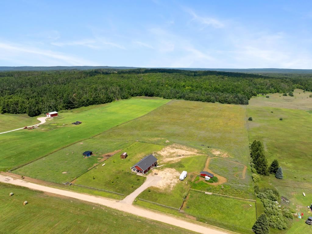 Alanson, Michigan, 49706, United States, 3 Bedrooms Bedrooms, ,3 BathroomsBathrooms,Residential,For Sale,1907039