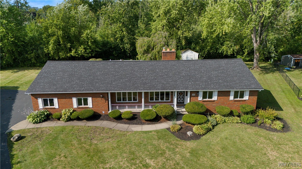 Lewiston, New York, 14092, United States, 3 Bedrooms Bedrooms, ,4 BathroomsBathrooms,Residential,For Sale,1937436