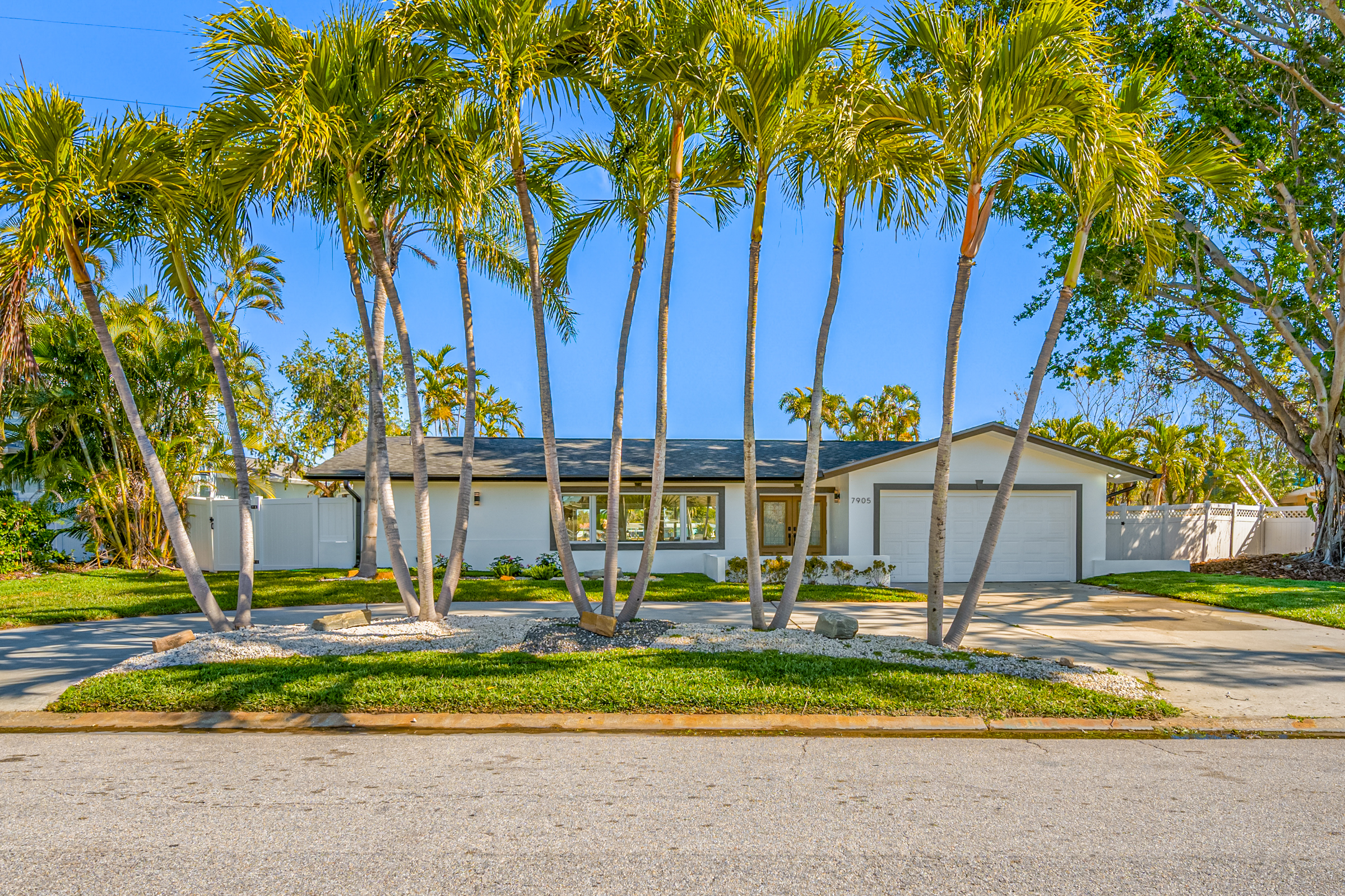 St Petersburg, Florida, 33707, United States, 3 Bedrooms Bedrooms, ,3 BathroomsBathrooms,Residential,For Sale,2017705