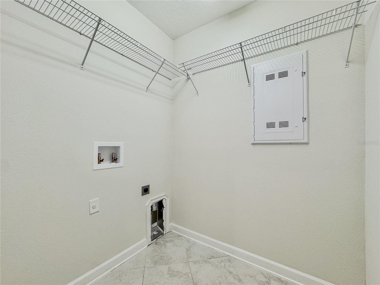 ORLANDO, Florida, 32832, United States, 4 Bedrooms Bedrooms, ,3 BathroomsBathrooms,Residential,For Sale,1980817