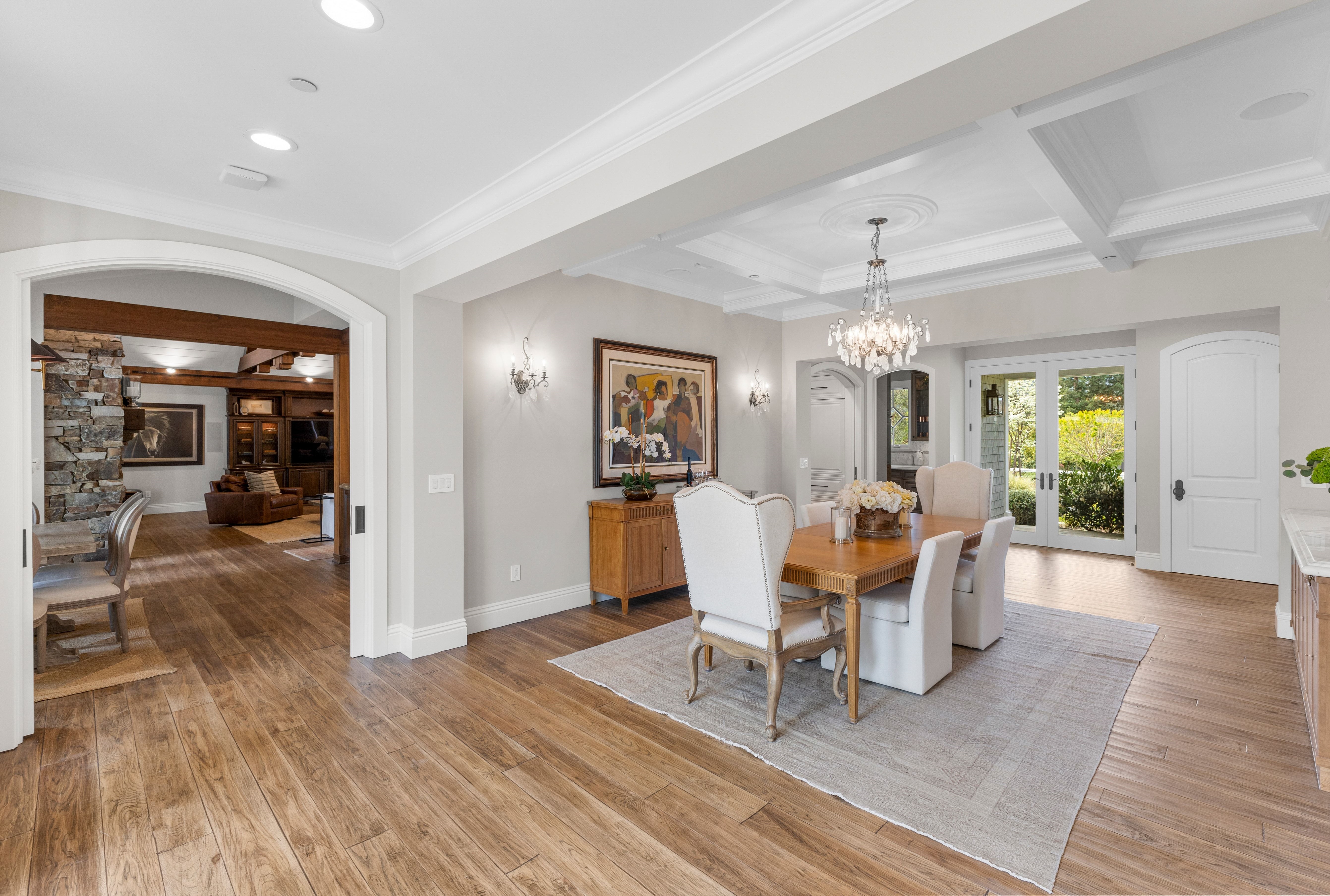  A Private One-Acre Compound Defined by Craftsmanship, Scale and Resort Living - 物件實景