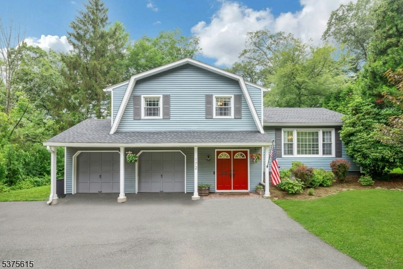 Rockaway Boro, New Jersey, 07866, United States, 3 Bedrooms Bedrooms, ,3 BathroomsBathrooms,Residential,For Sale,1918524
