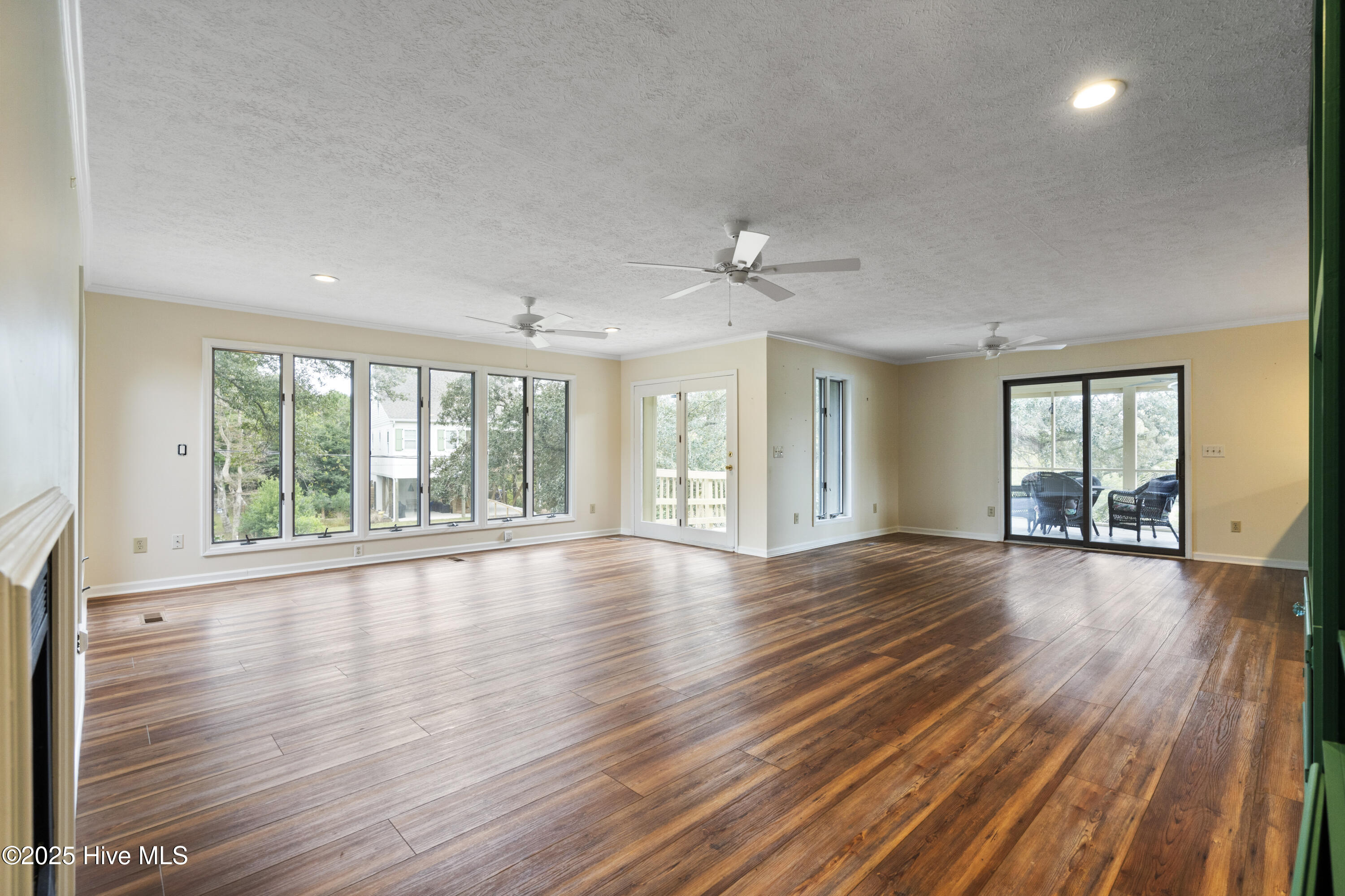 Emerald Isle, North Carolina, 28594, United States, 3 Bedrooms Bedrooms, ,3 BathroomsBathrooms,Residential,For Sale,1991113