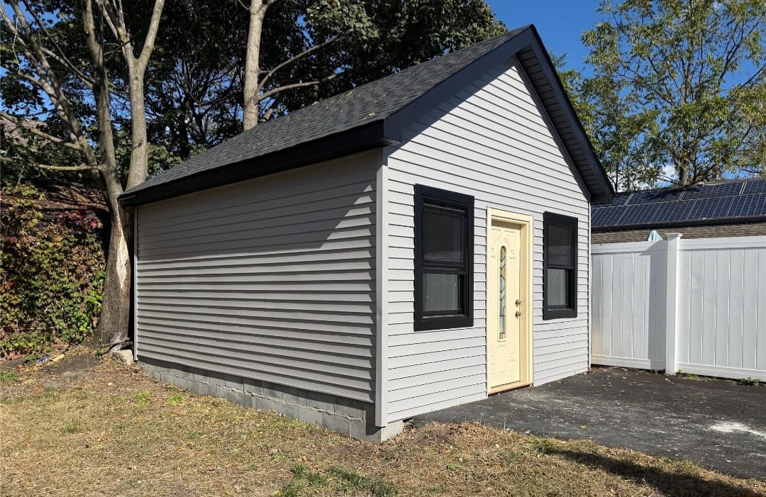 Little Ferry, New Jersey, 07643, United States, 5 Bedrooms Bedrooms, ,2 BathroomsBathrooms,Residential,For Sale,1983964