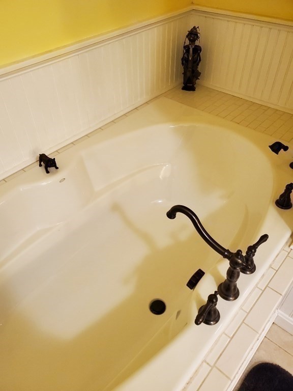 Peabody, Massachusetts, 01960, United States, 3 Bedrooms Bedrooms, ,3 BathroomsBathrooms,Residential,For Sale,1878356