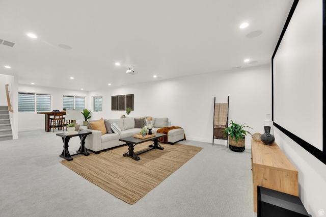 Riverton, Utah, 84065, United States, 7 Bedrooms Bedrooms, ,4 BathroomsBathrooms,Residential,For Sale,1977037