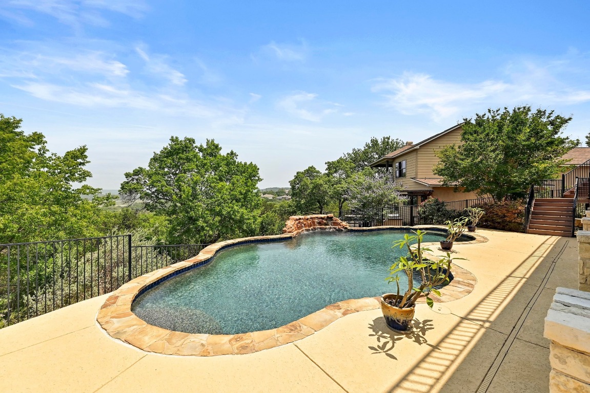 Lago Vista, Texas, 78645, United States, 3 Bedrooms Bedrooms, ,4 BathroomsBathrooms,Residential,For Sale,1828284