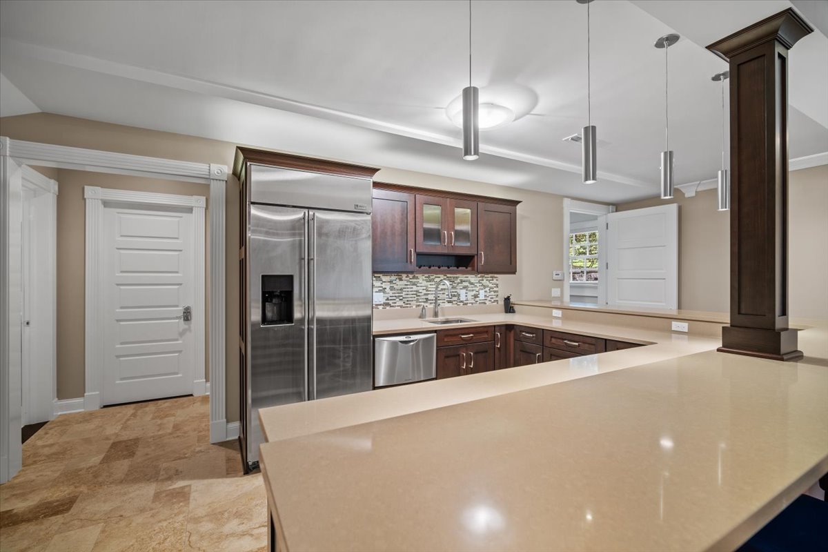 Bloomington, Illinois, 61704, United States, 4 Bedrooms Bedrooms, ,7 BathroomsBathrooms,Residential,For Sale,1941288