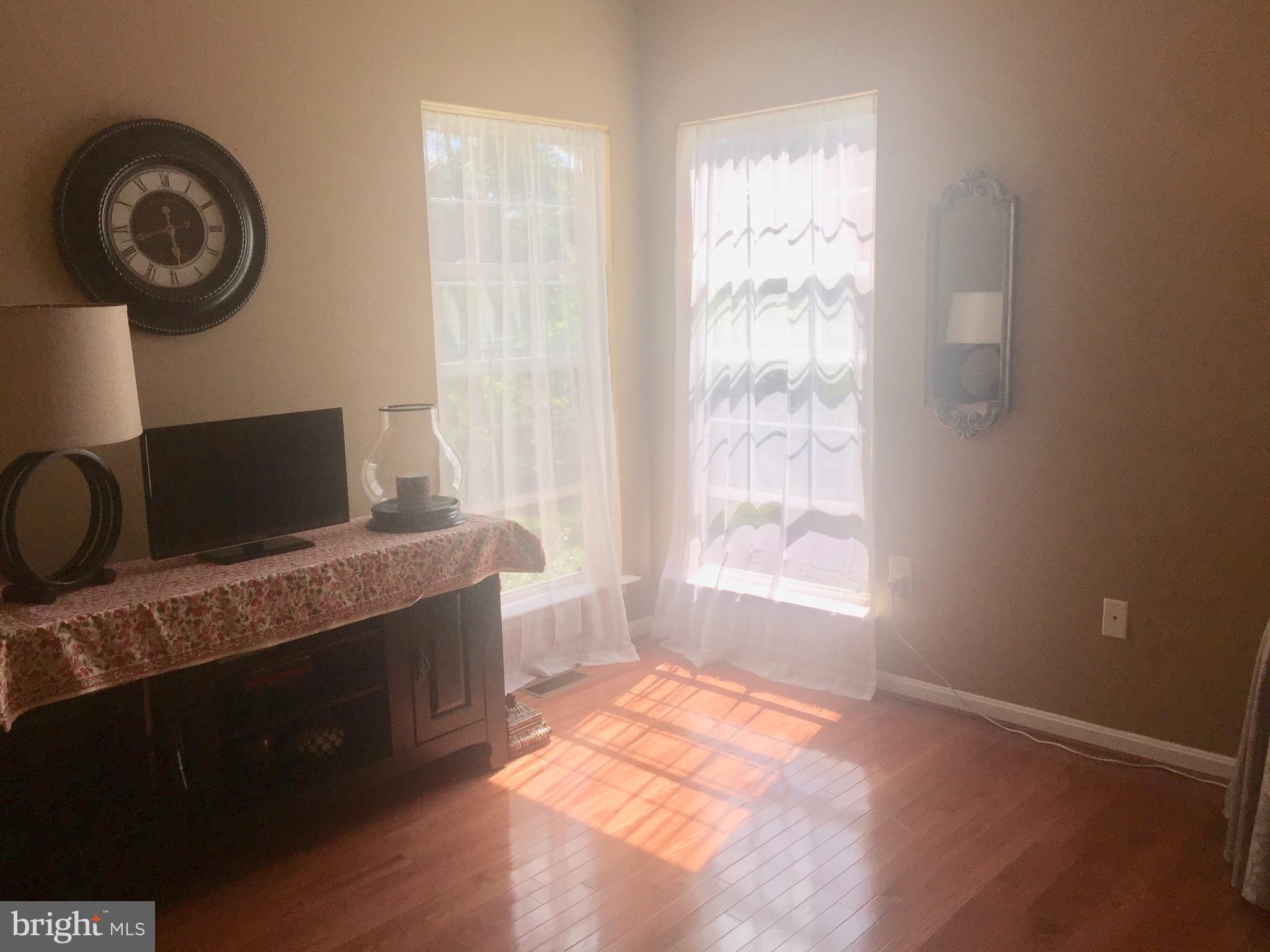 Bowie, Maryland, 20716, United States, 4 Bedrooms Bedrooms, ,4 BathroomsBathrooms,Residential,For Sale,1915507