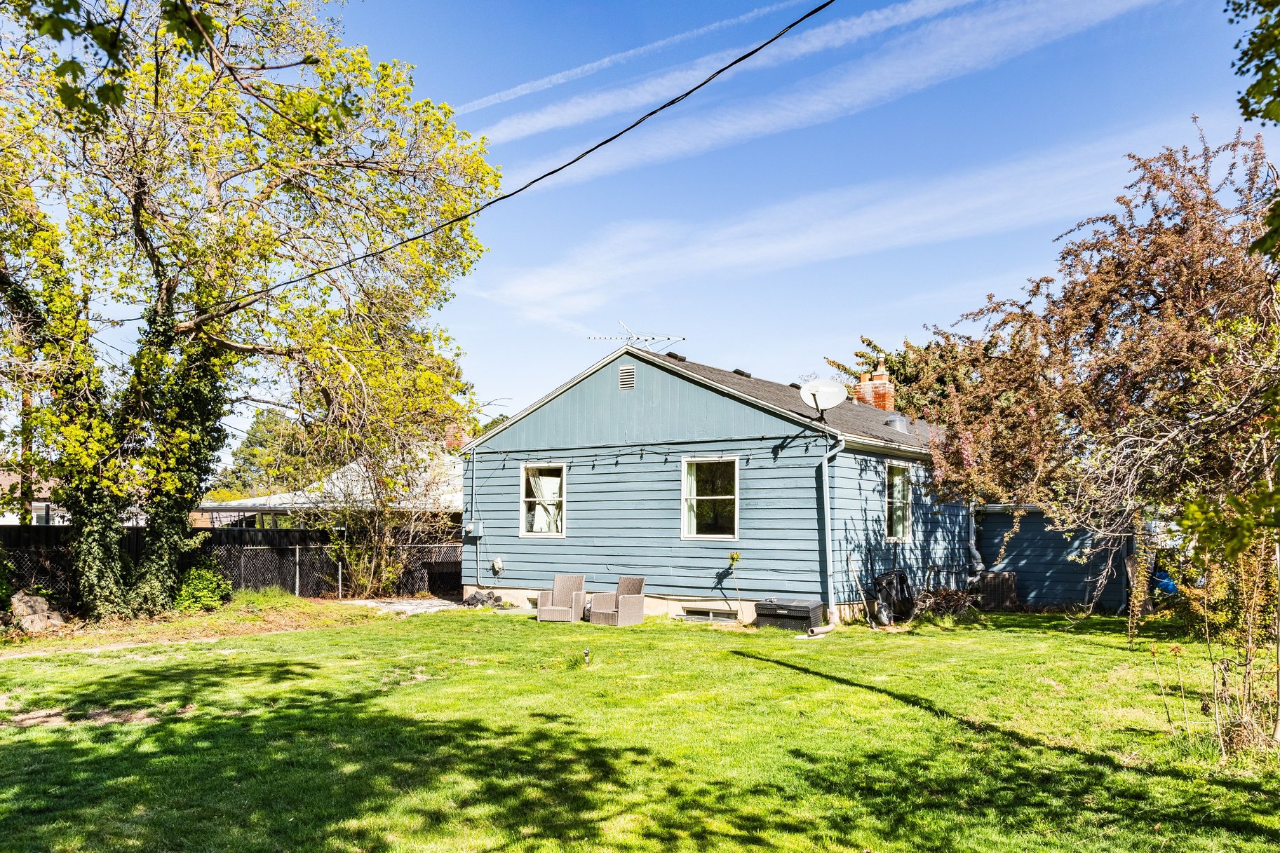  Spacious Home and Large Backyard - 物件實景