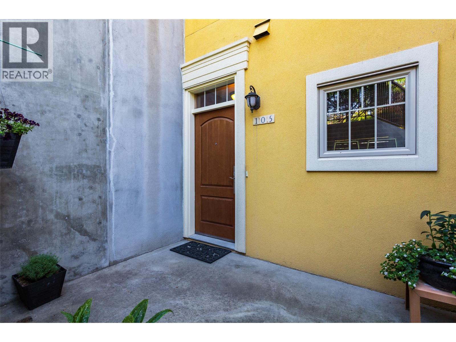 KELOWNA, British Columbia, V1V 2V9, CA, 2 Bedrooms Bedrooms, ,2 BathroomsBathrooms,Residential,For Sale,1960858