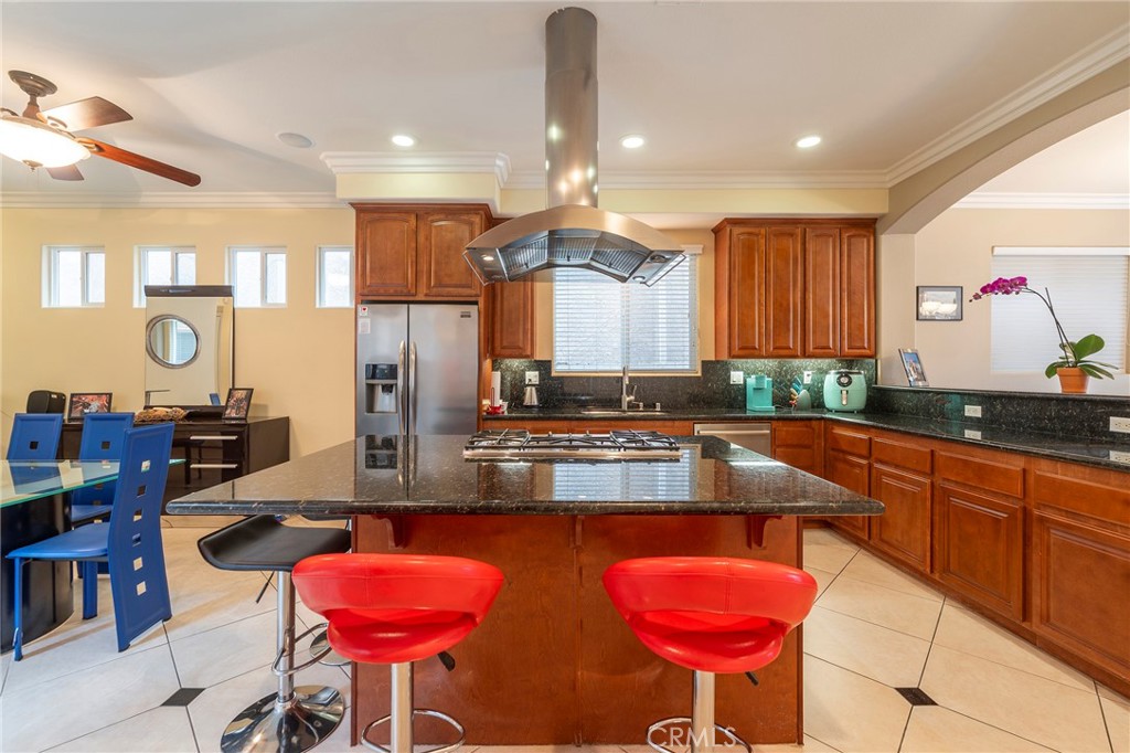 Huntington Beach, California, 92648, United States, 3 Bedrooms Bedrooms, ,4 BathroomsBathrooms,Residential,For Sale,1897780