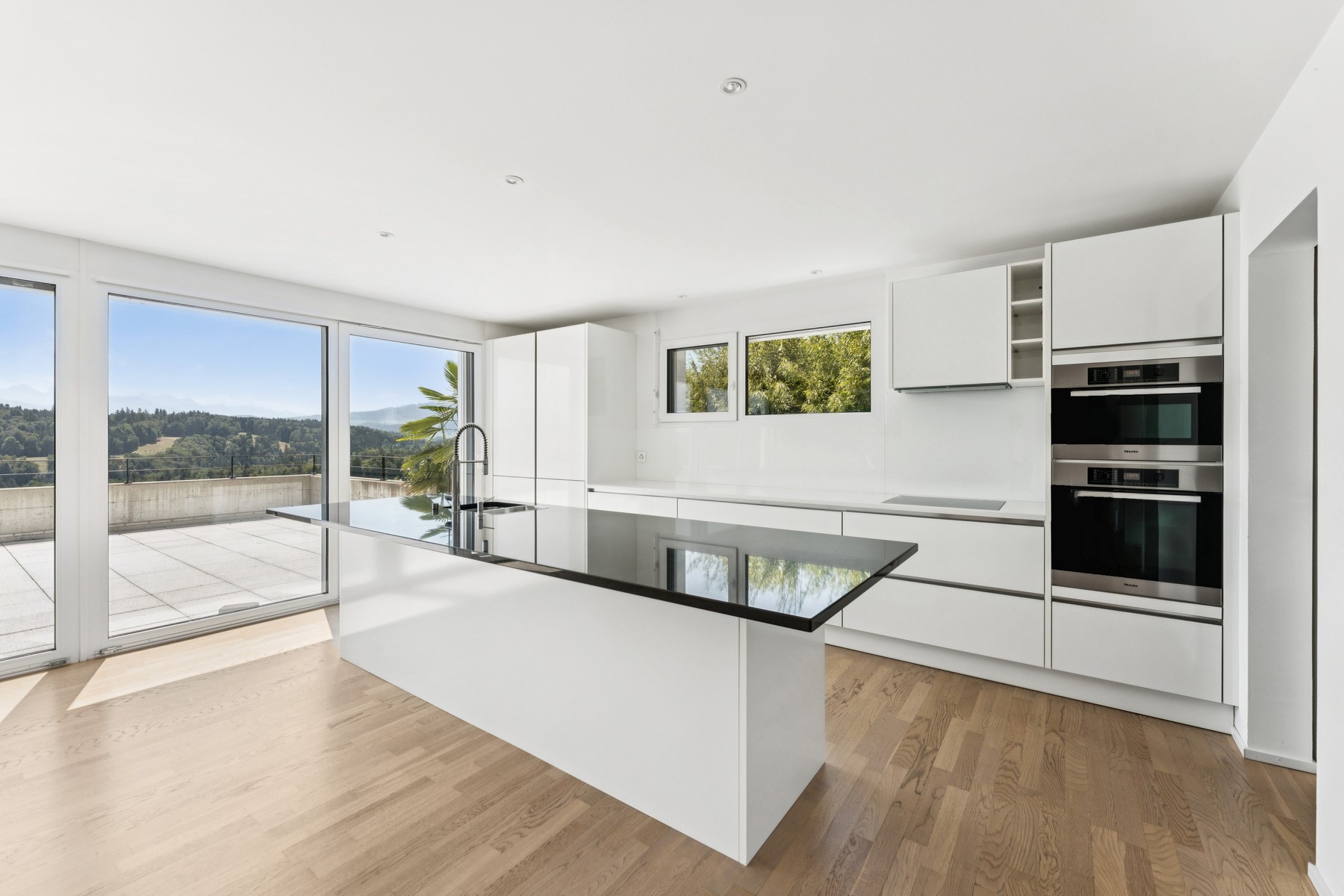  Contemporary family villa with exceptional panoramic views - 物件實景