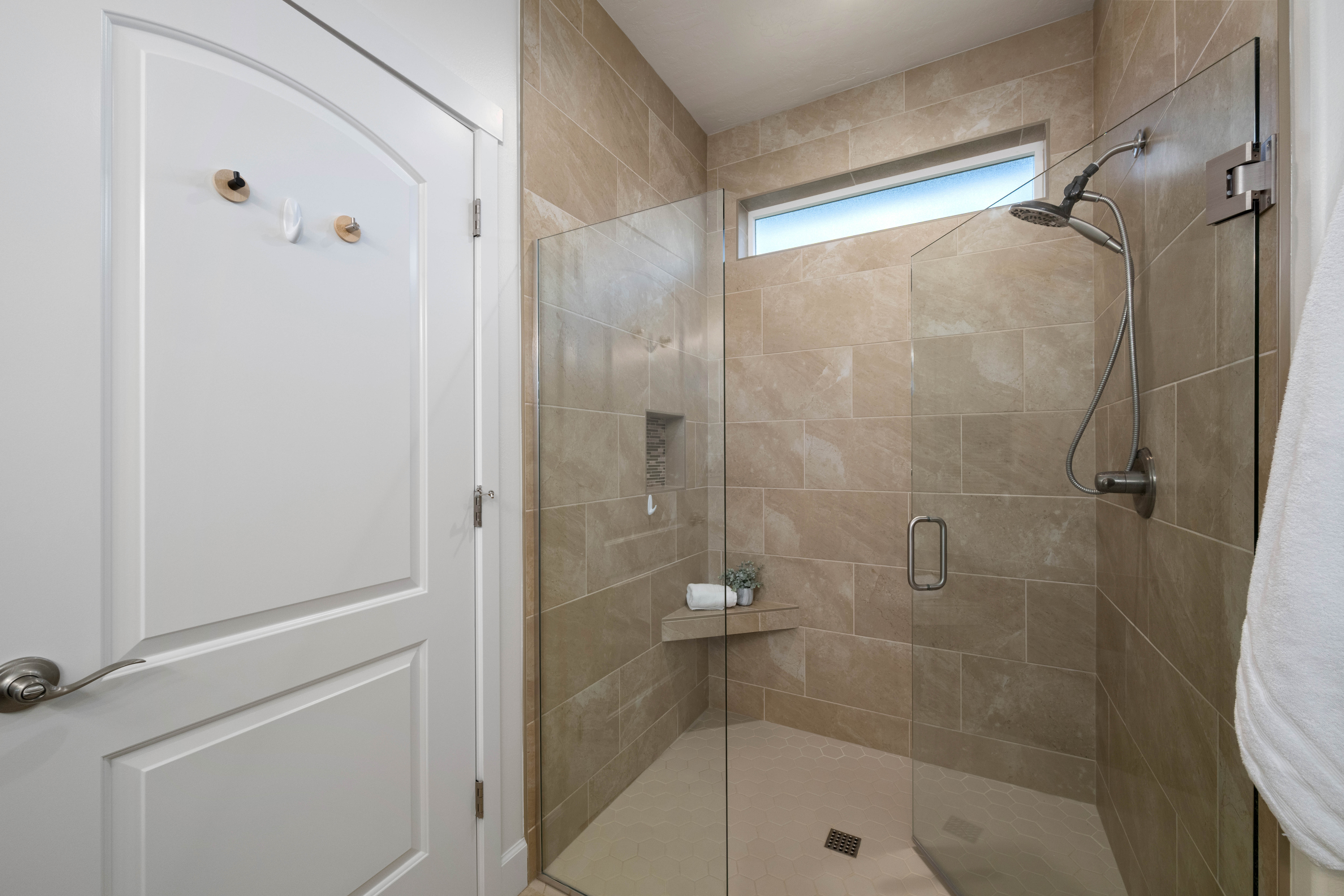  55+ Low Maintenance Living - 物件實景