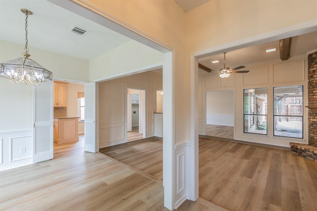 Bedford, Texas, 76021, United States, 3 Bedrooms Bedrooms, ,2 BathroomsBathrooms,Residential,For Sale,1942706
