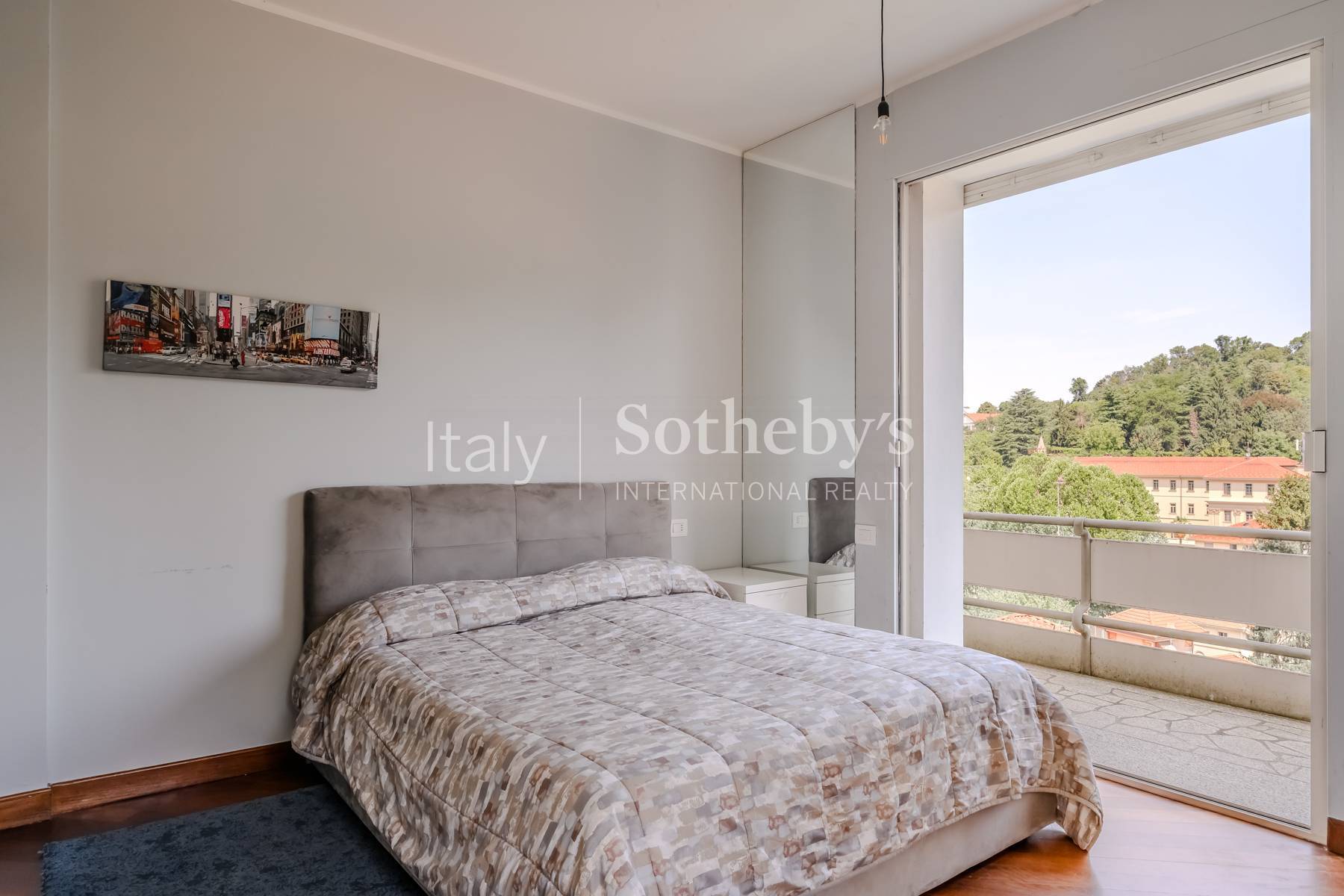  Exclusive Villa with Garden on Turin