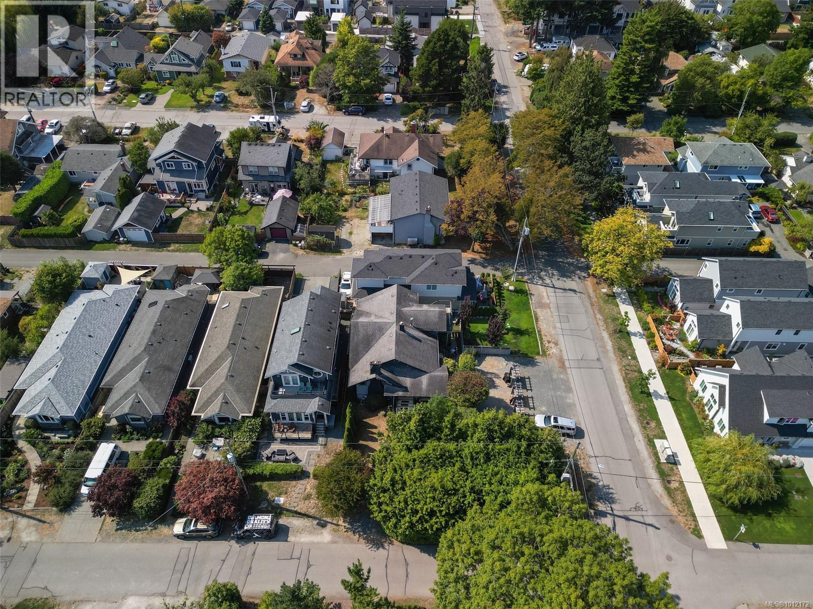 SIDNEY, British Columbia, V8L 2W2, CA, 5 Bedrooms Bedrooms, ,5 BathroomsBathrooms,Residential,For Sale,1949538