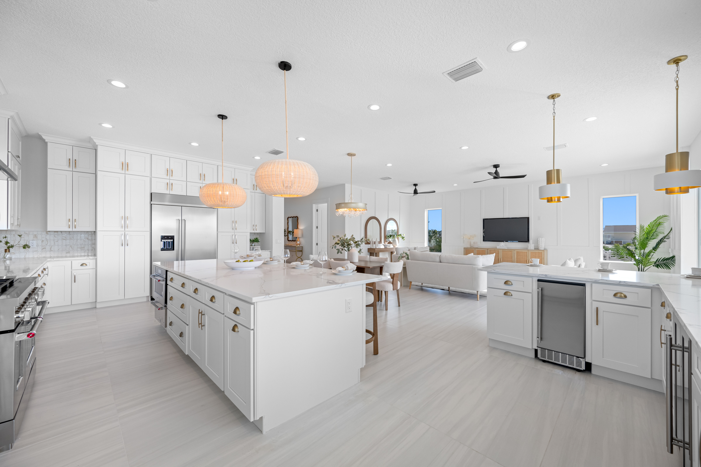 Madeira Beach, Florida, 33708, United States, 6 Bedrooms Bedrooms, ,6 BathroomsBathrooms,Residential,For Sale,1988521