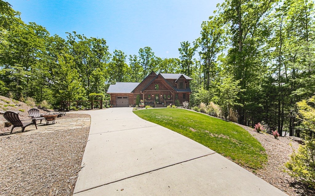 Morganton, Georgia, 30560, United States, 4 Bedrooms Bedrooms, ,4 BathroomsBathrooms,Residential,For Sale,1859082