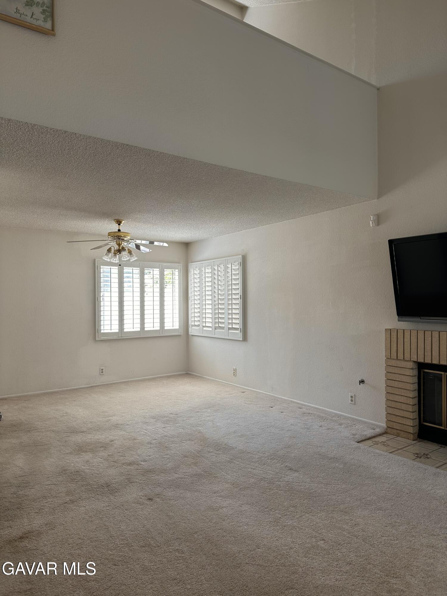 Palmdale, California, 93551, United States, 3 Bedrooms Bedrooms, ,3 BathroomsBathrooms,Residential,For Sale,1973672