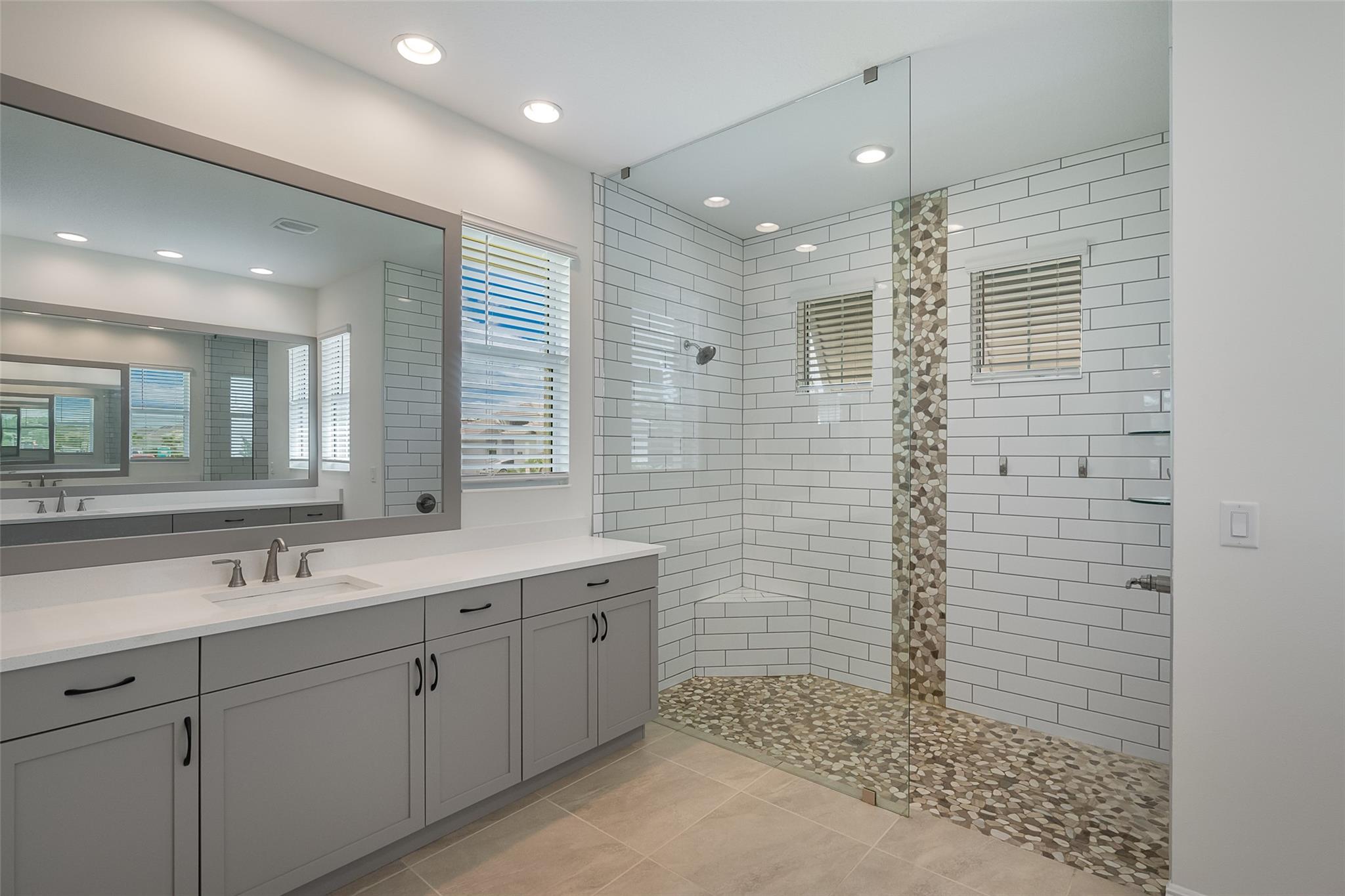 Vero Beach, Florida, 32967, United States, 4 Bedrooms Bedrooms, ,3 BathroomsBathrooms,Residential,For Sale,1668388