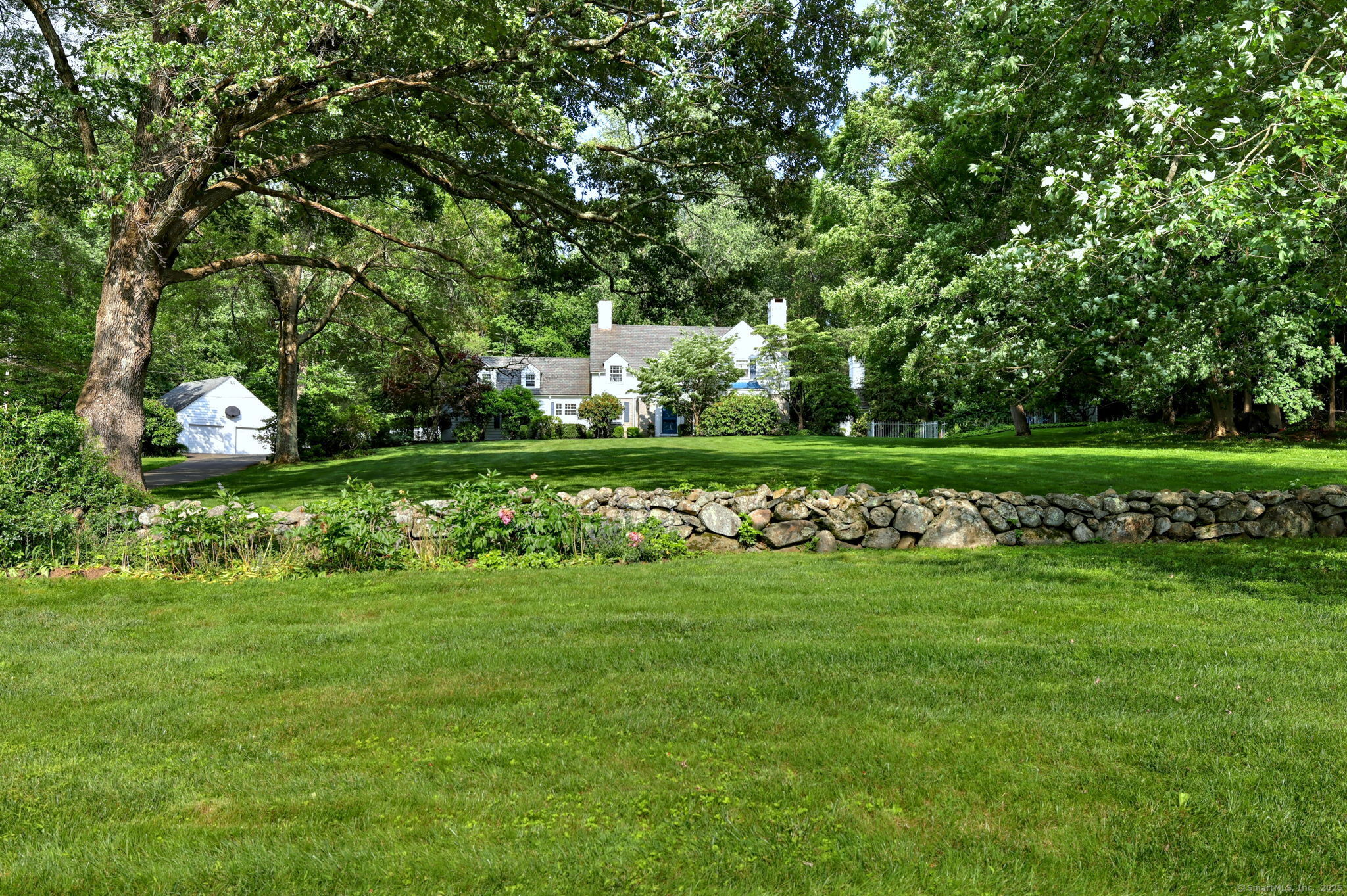 Woodbridge, Connecticut, 06525, United States, 4 Bedrooms Bedrooms, ,4 BathroomsBathrooms,Residential,For Sale,1902823