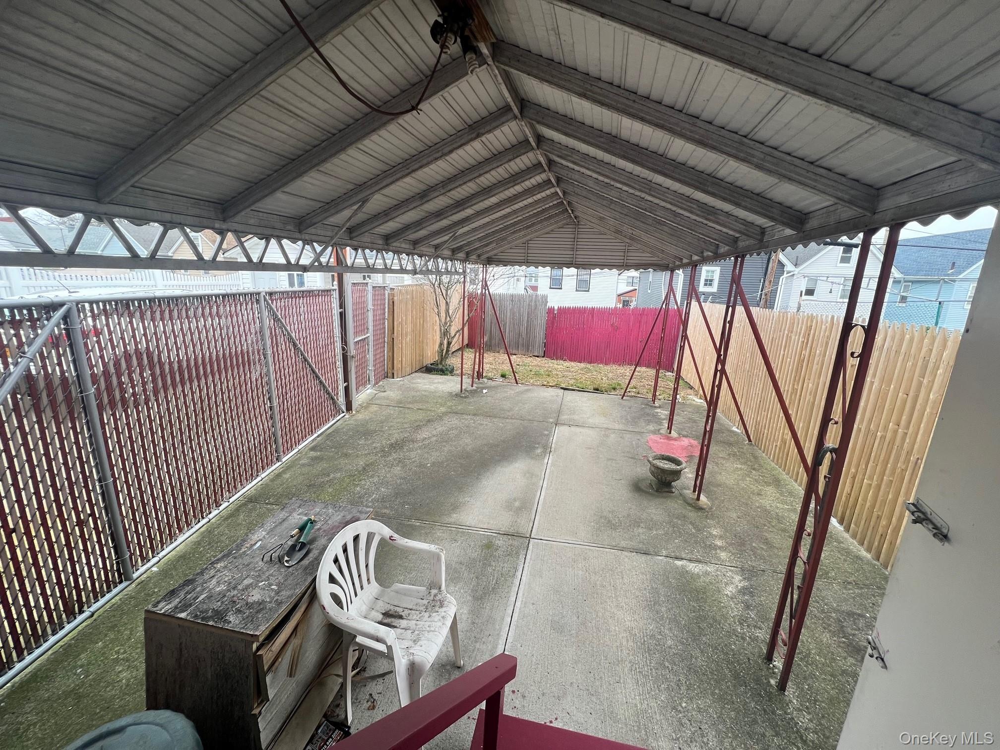 South Ozone Park, New York, 11420, United States, ,2 BathroomsBathrooms,Residential,For Sale,1976352