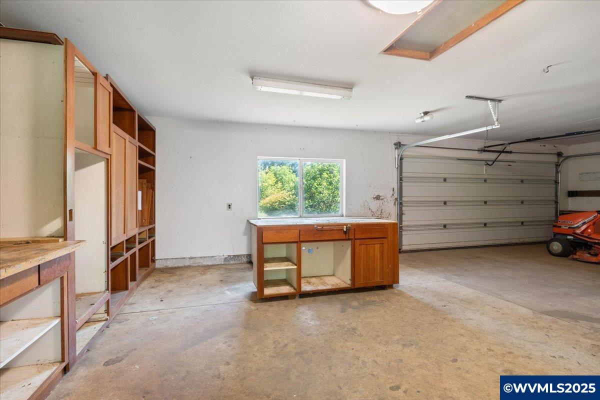 Lebanon, Oregon, 97355, United States, 3 Bedrooms Bedrooms, ,2 BathroomsBathrooms,Residential,For Sale,1991965