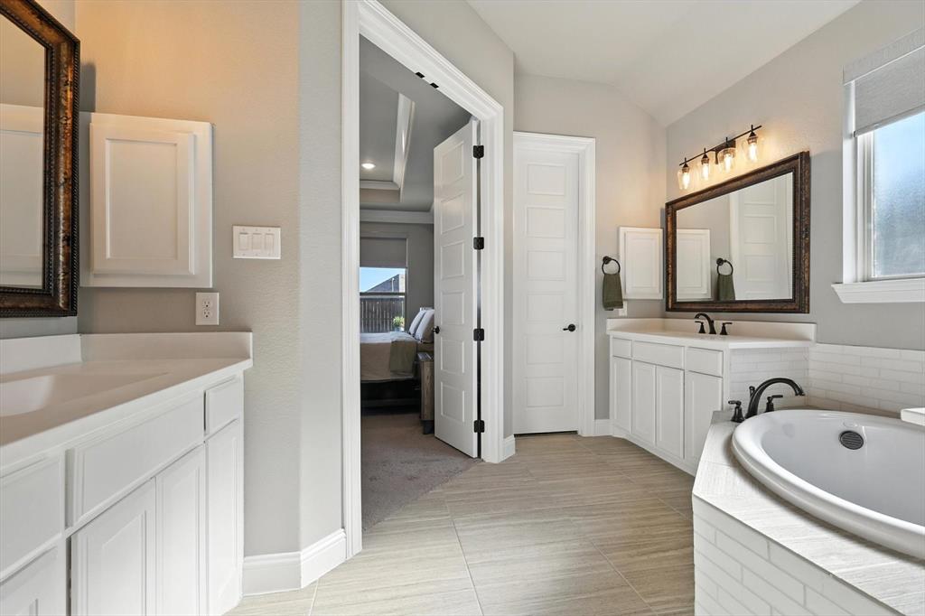 Little Elm, Texas, 75068, United States, 4 Bedrooms Bedrooms, ,3 BathroomsBathrooms,Residential,For Sale,1905823
