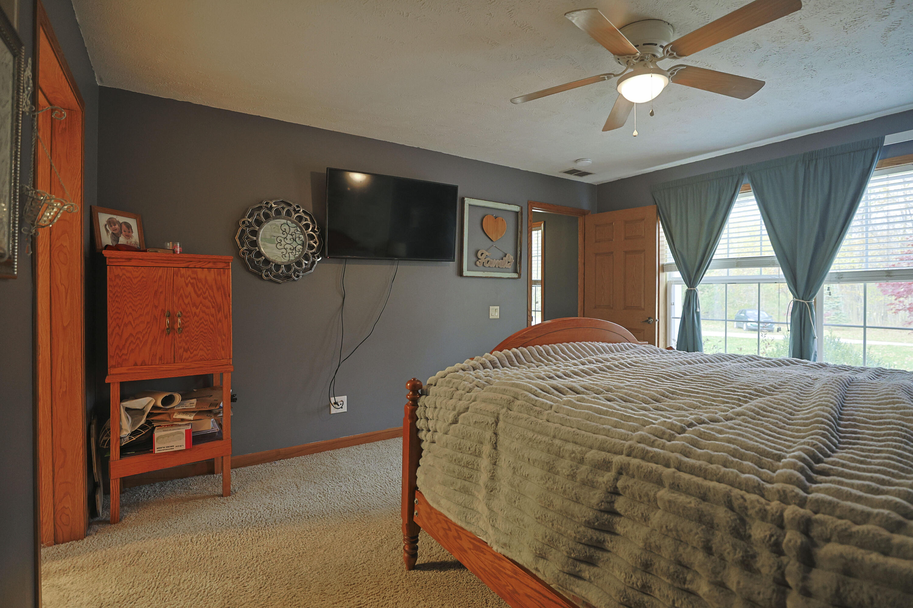 Cassopolis, Michigan, 49031, United States, 3 Bedrooms Bedrooms, ,2 BathroomsBathrooms,Residential,For Sale,1987063