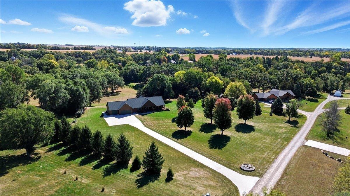 Independence, Iowa, 50644, United States, 3 Bedrooms Bedrooms, ,2 BathroomsBathrooms,Residential,For Sale,1982110