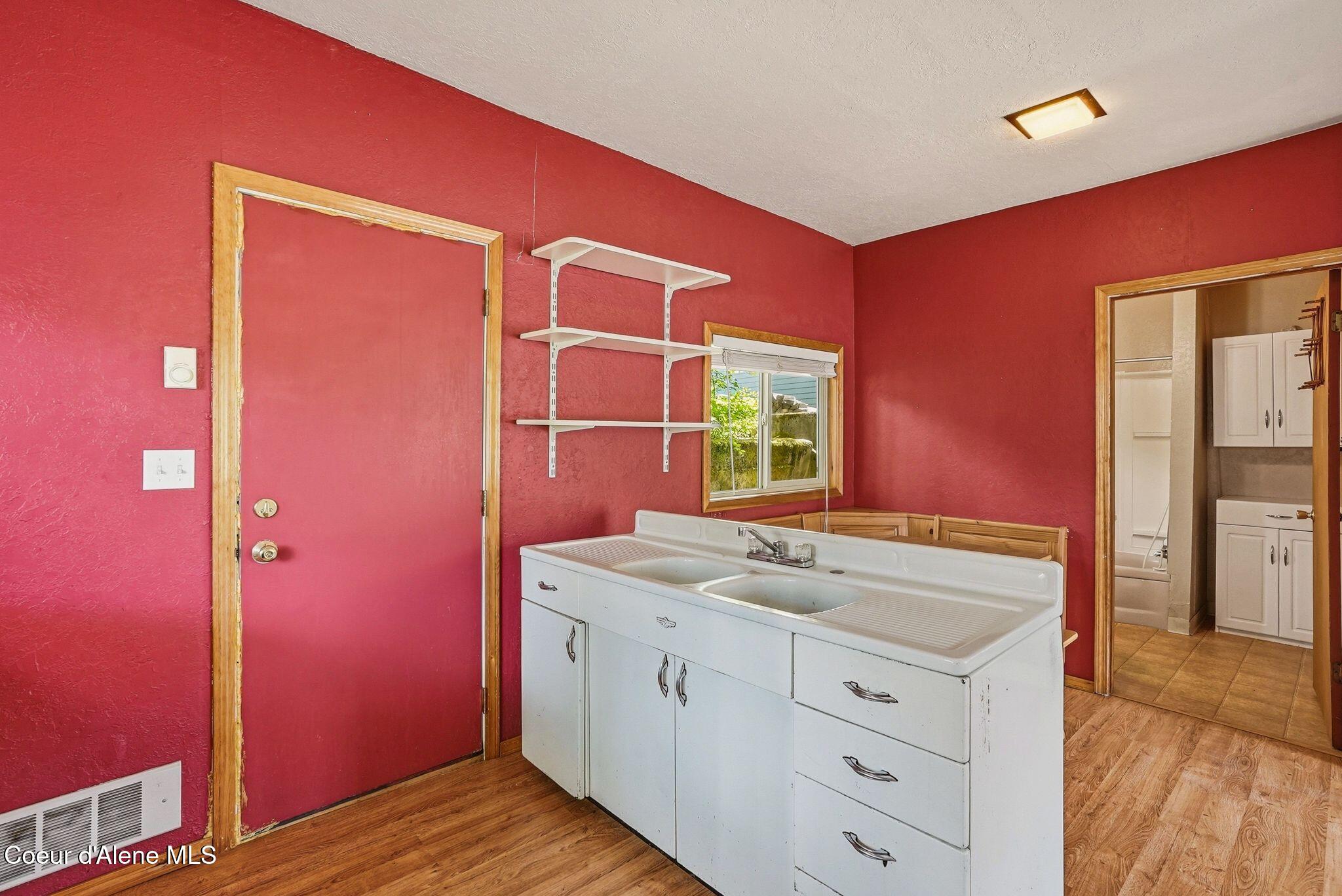 Rathdrum, Idaho, 83858, United States, 2 Bedrooms Bedrooms, ,1 BathroomBathrooms,Residential,For Sale,2049182