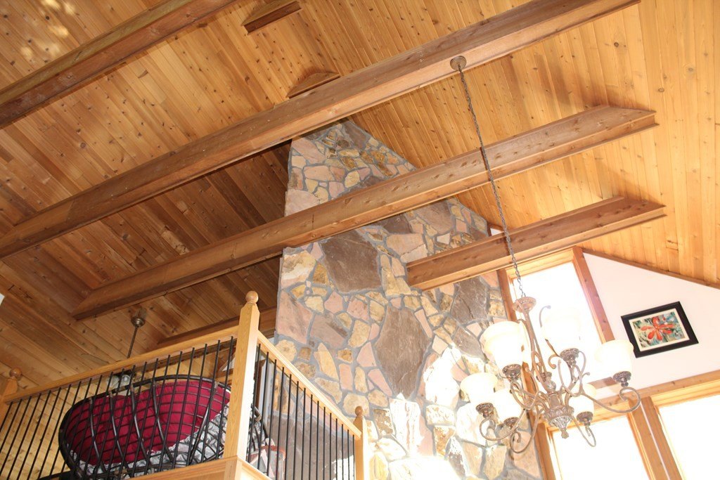 Murphy, North Carolina, 28906, United States, 2 Bedrooms Bedrooms, ,4 BathroomsBathrooms,Residential,For Sale,1915362