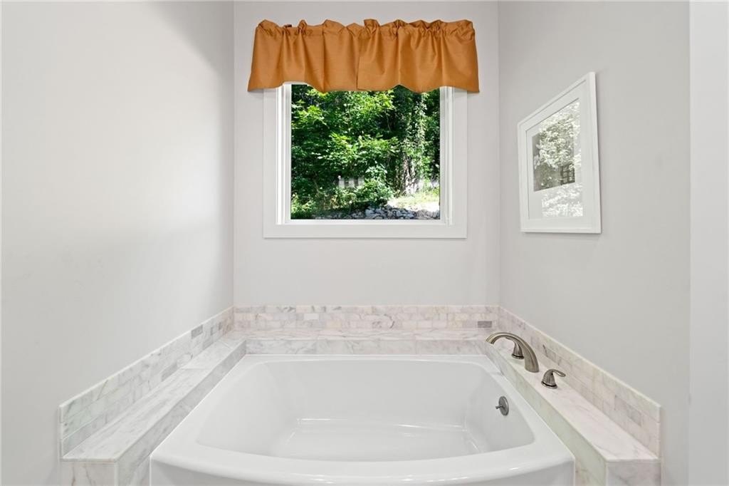 Jasper, Georgia, 30143, United States, 4 Bedrooms Bedrooms, ,4 BathroomsBathrooms,Residential,For Sale,1870987