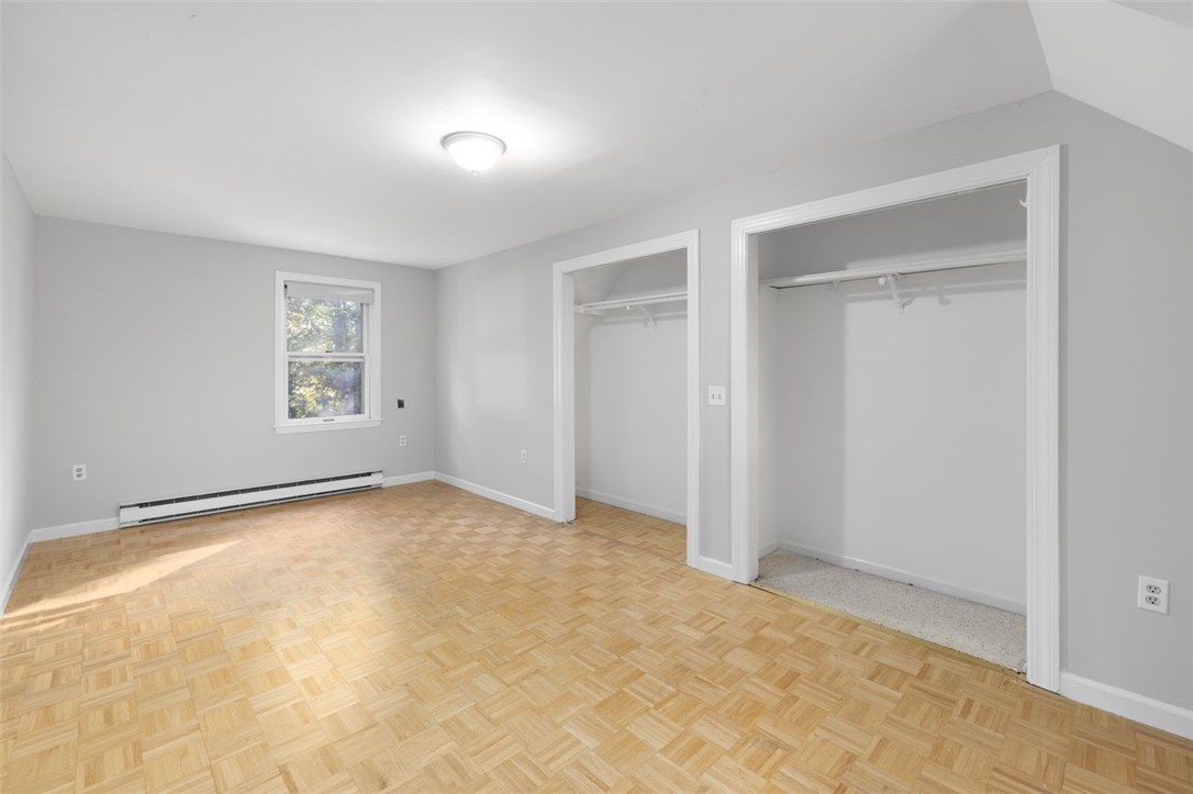 South Kingstown, Rhode Island, 02879, United States, 3 Bedrooms Bedrooms, ,2 BathroomsBathrooms,Residential,For Sale,1987683