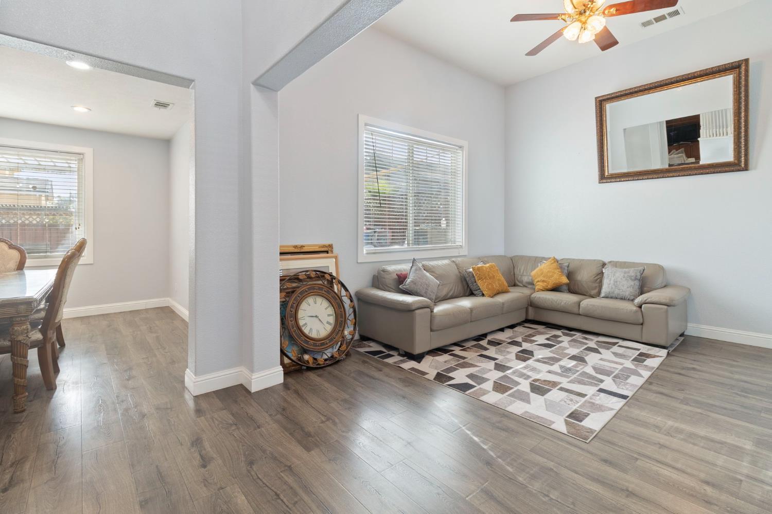 Patterson, California, 95363, United States, 5 Bedrooms Bedrooms, ,3 BathroomsBathrooms,Residential,For Sale,1982239