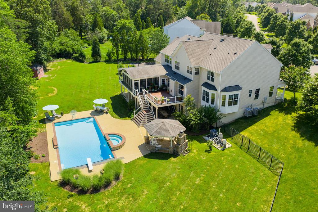 Broadlands, Virginia, 20148, United States, 5 Bedrooms Bedrooms, ,5 BathroomsBathrooms,Residential,For Sale,1977540