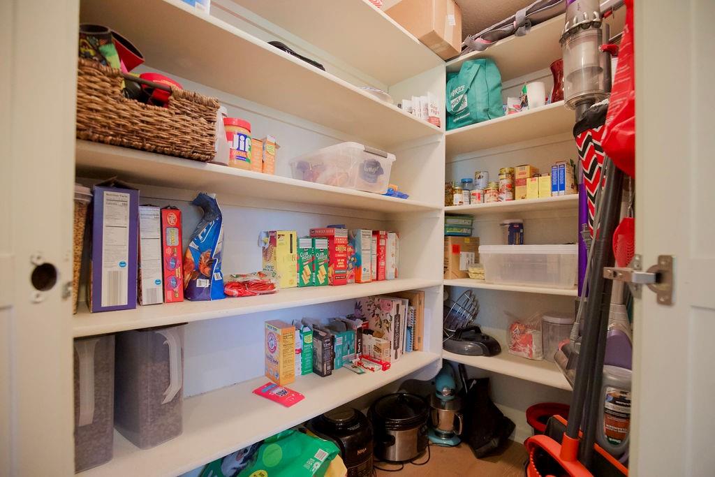 21207 W 45th Place, Shawnee, Kansas, 66218, United States, 5 Bedrooms Bedrooms, ,5 BathroomsBathrooms,Residential,For Sale,21207 W 45th Place,1626058