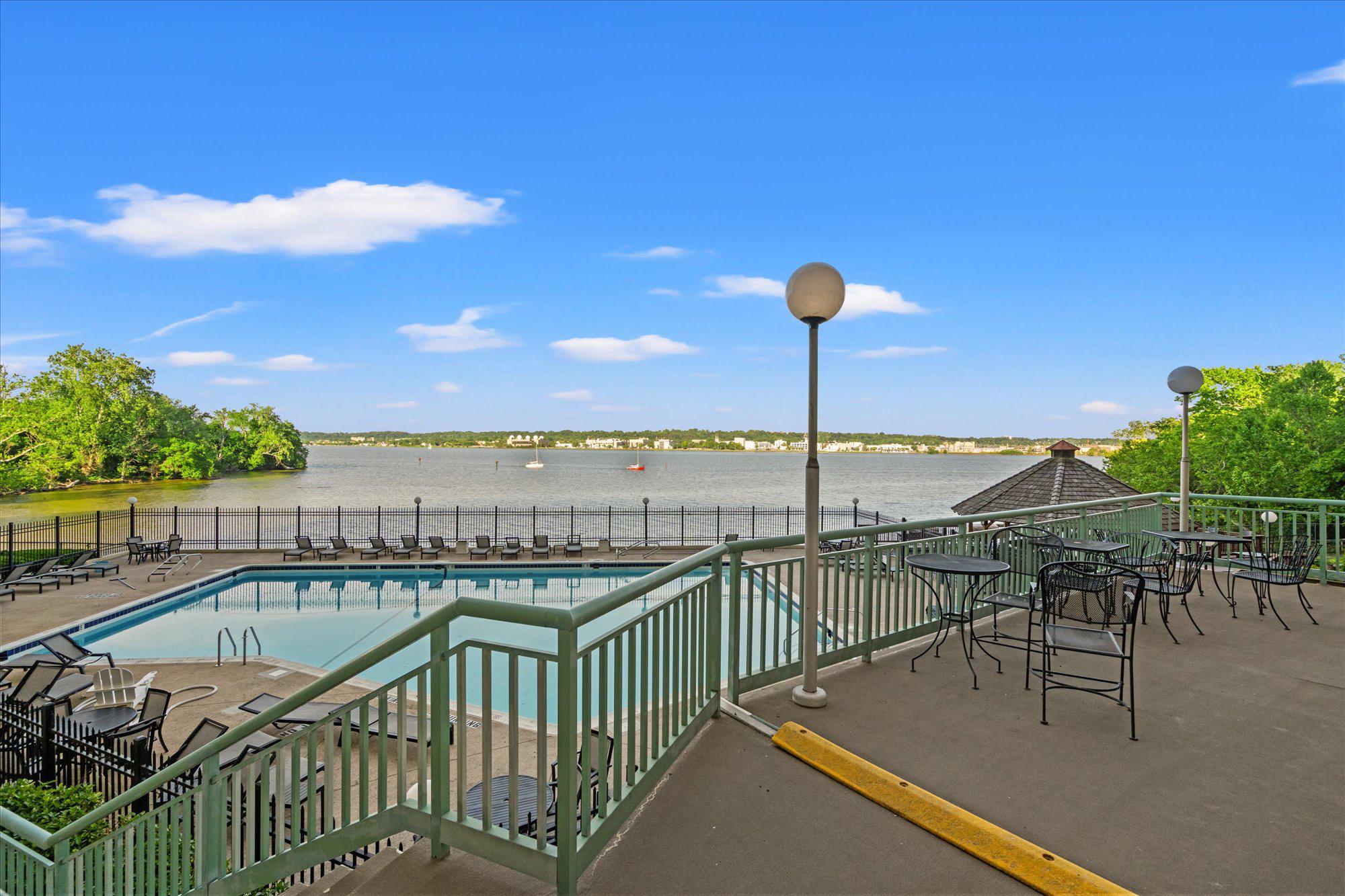  501 Slaters Lane, Alexandria, VA, 22314 - 物件實景
