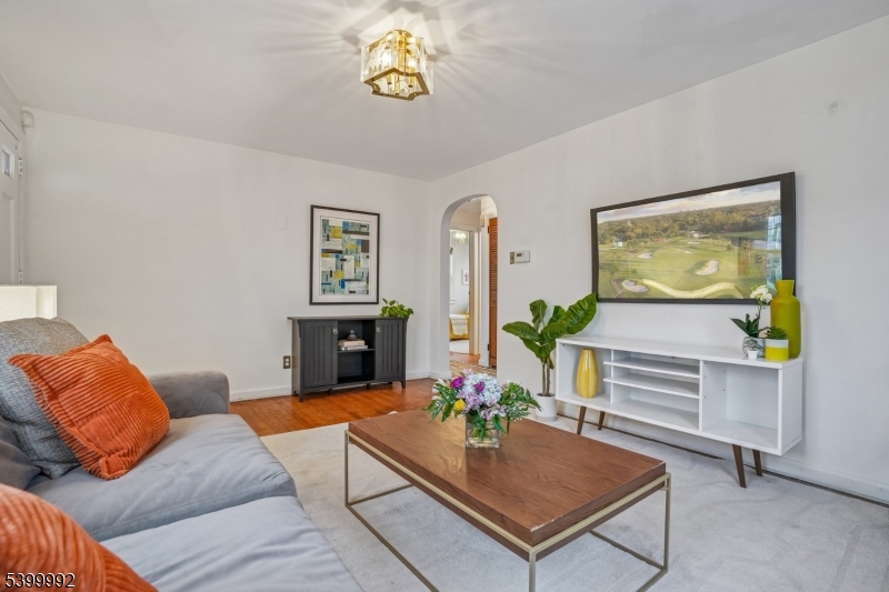 Union Twp., New Jersey, 07083, United States, 4 Bedrooms Bedrooms, ,2 BathroomsBathrooms,Residential,For Sale,2001957