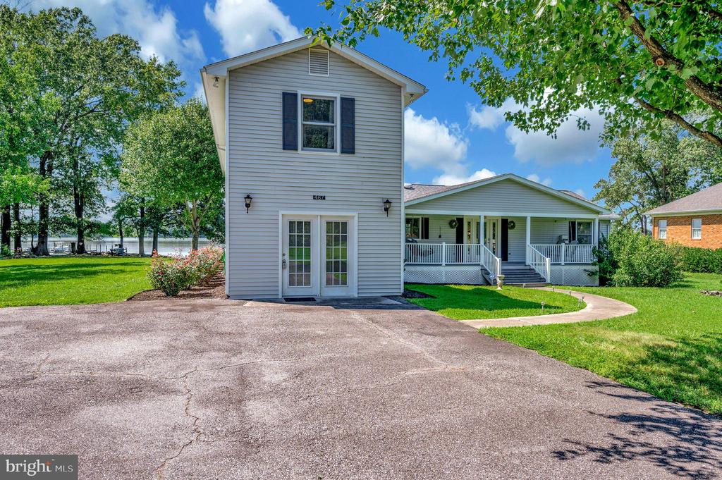 Hague, Virginia, 22469, United States, 4 Bedrooms Bedrooms, ,3 BathroomsBathrooms,Residential,For Sale,1944720
