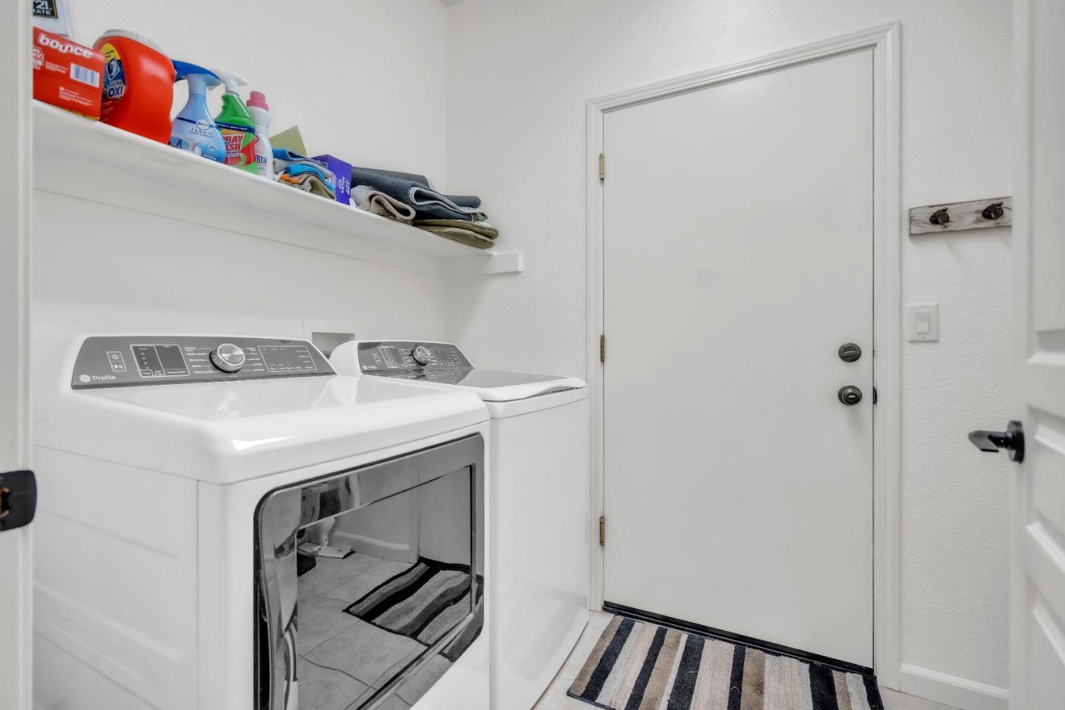 Rocklin, California, 95765, United States, 2 Bedrooms Bedrooms, ,2 BathroomsBathrooms,Residential,For Sale,2006294