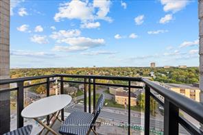 Ottawa, Ontario, K2A 1R8, CA, 2 Bedrooms Bedrooms, ,2 BathroomsBathrooms,Residential,For Sale,1989135