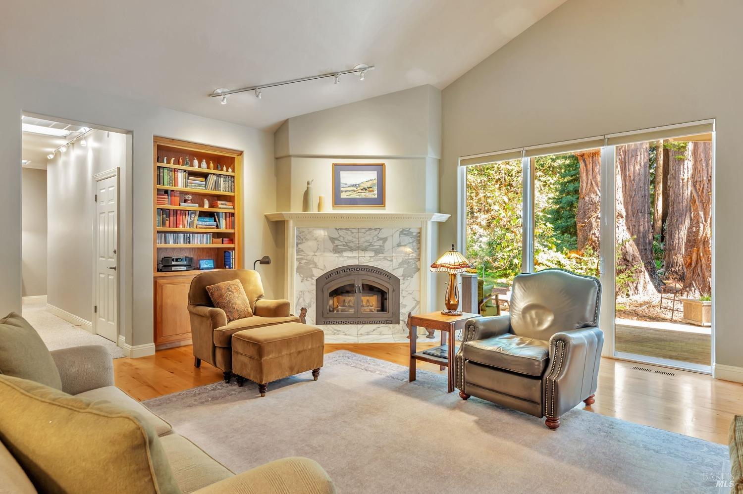 Sebastopol, California, 95472, United States, 4 Bedrooms Bedrooms, ,3 BathroomsBathrooms,Residential,For Sale,1989317