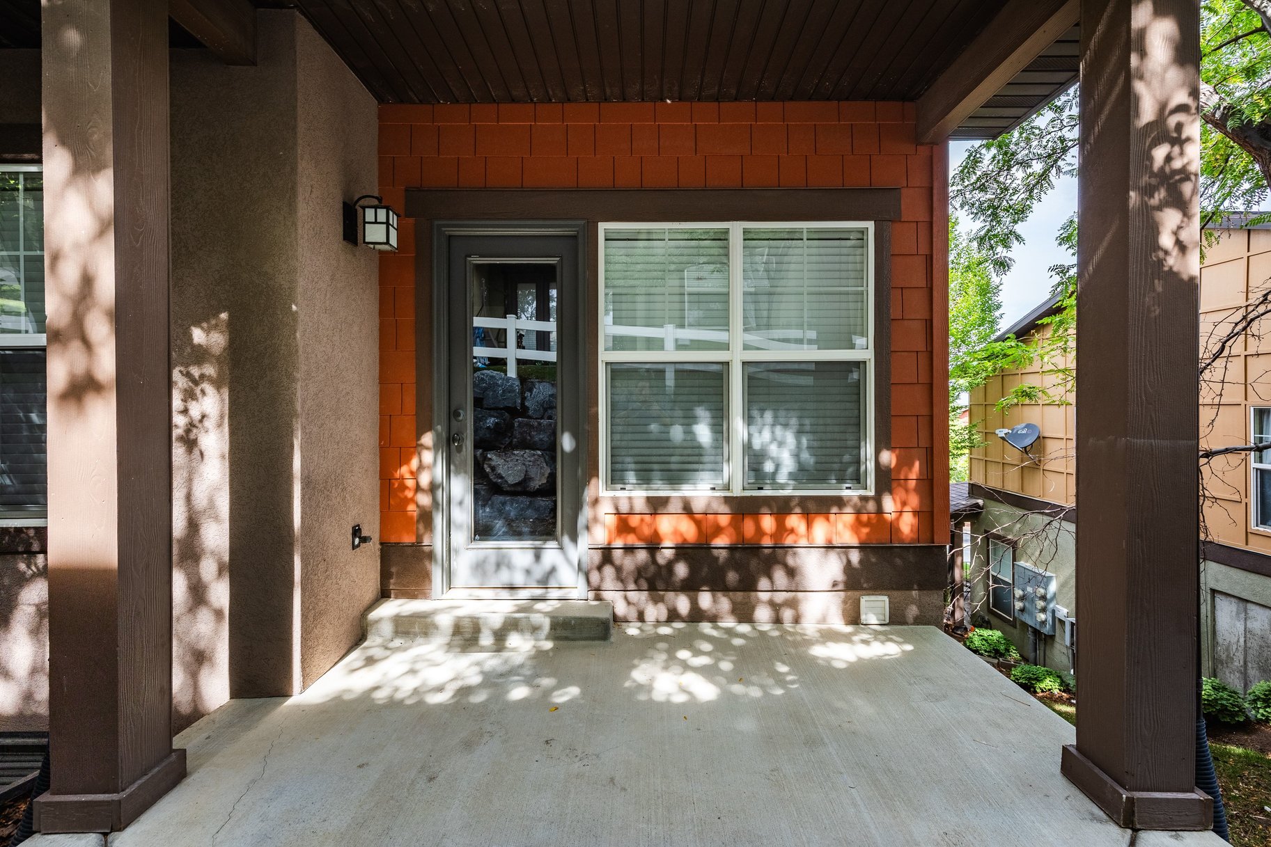  End Unit Townhome in prime location - 物件實景