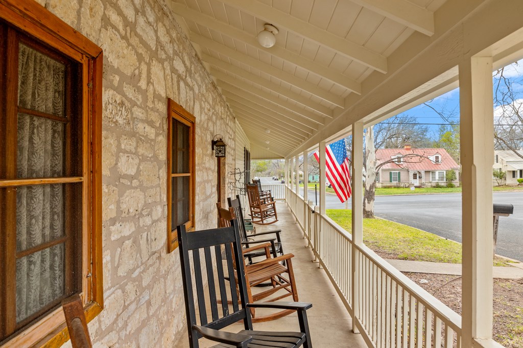 211 S Crockett St, Fredericksburg, Texas, 78624, United States, 3 Bedrooms Bedrooms, ,3 BathroomsBathrooms,Residential,For Sale,211 S Crockett St,1217754