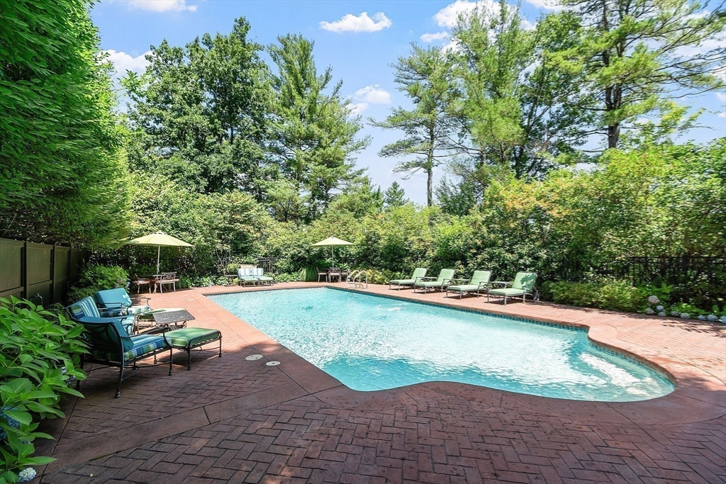 Concord, Massachusetts, 01742, United States, 5 Bedrooms Bedrooms, ,8 BathroomsBathrooms,Residential,For Sale,1932676
