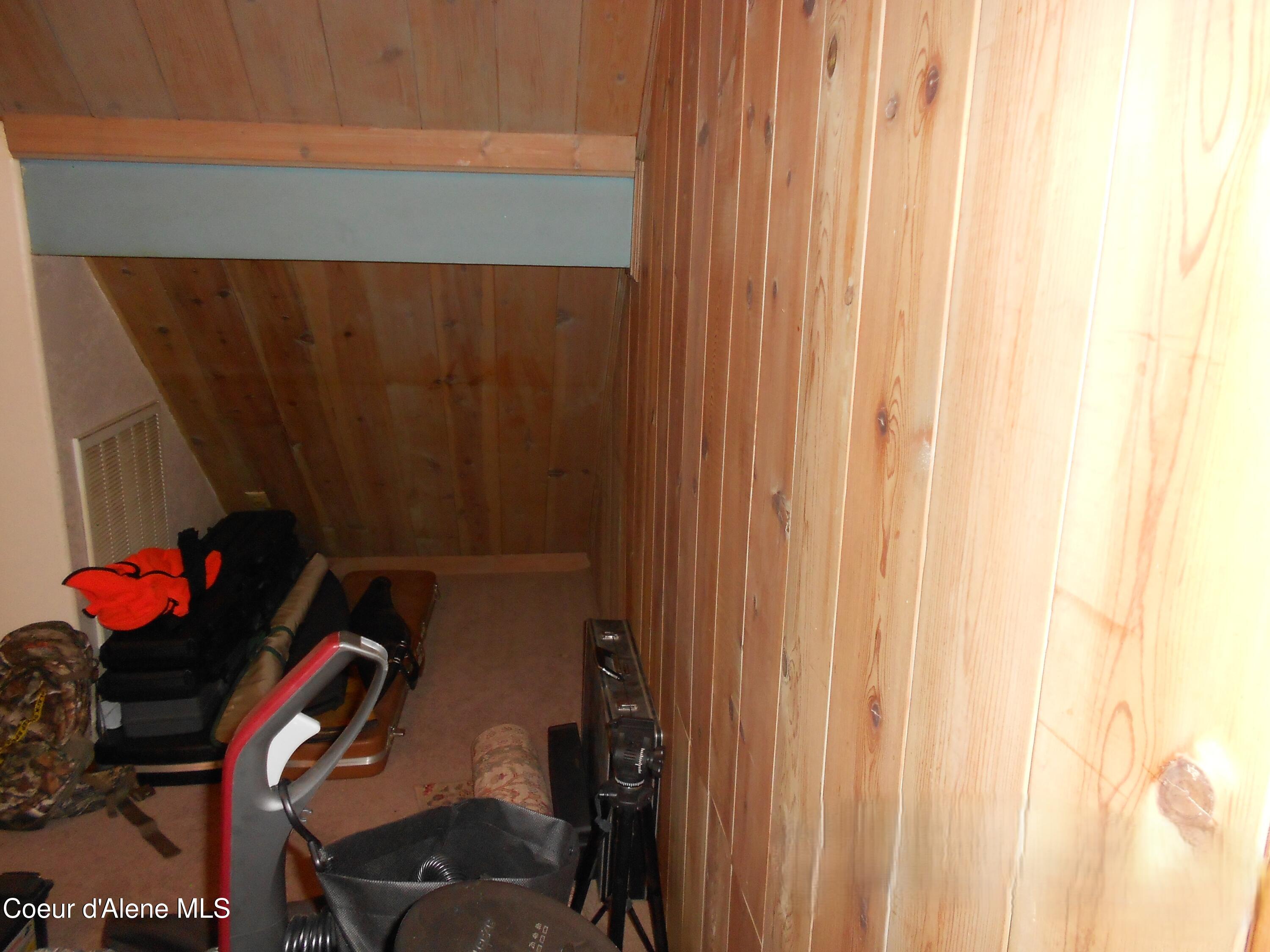 Coeur d'Alene, Idaho, 83814, United States, 4 Bedrooms Bedrooms, ,3 BathroomsBathrooms,Residential,For Sale,2012550