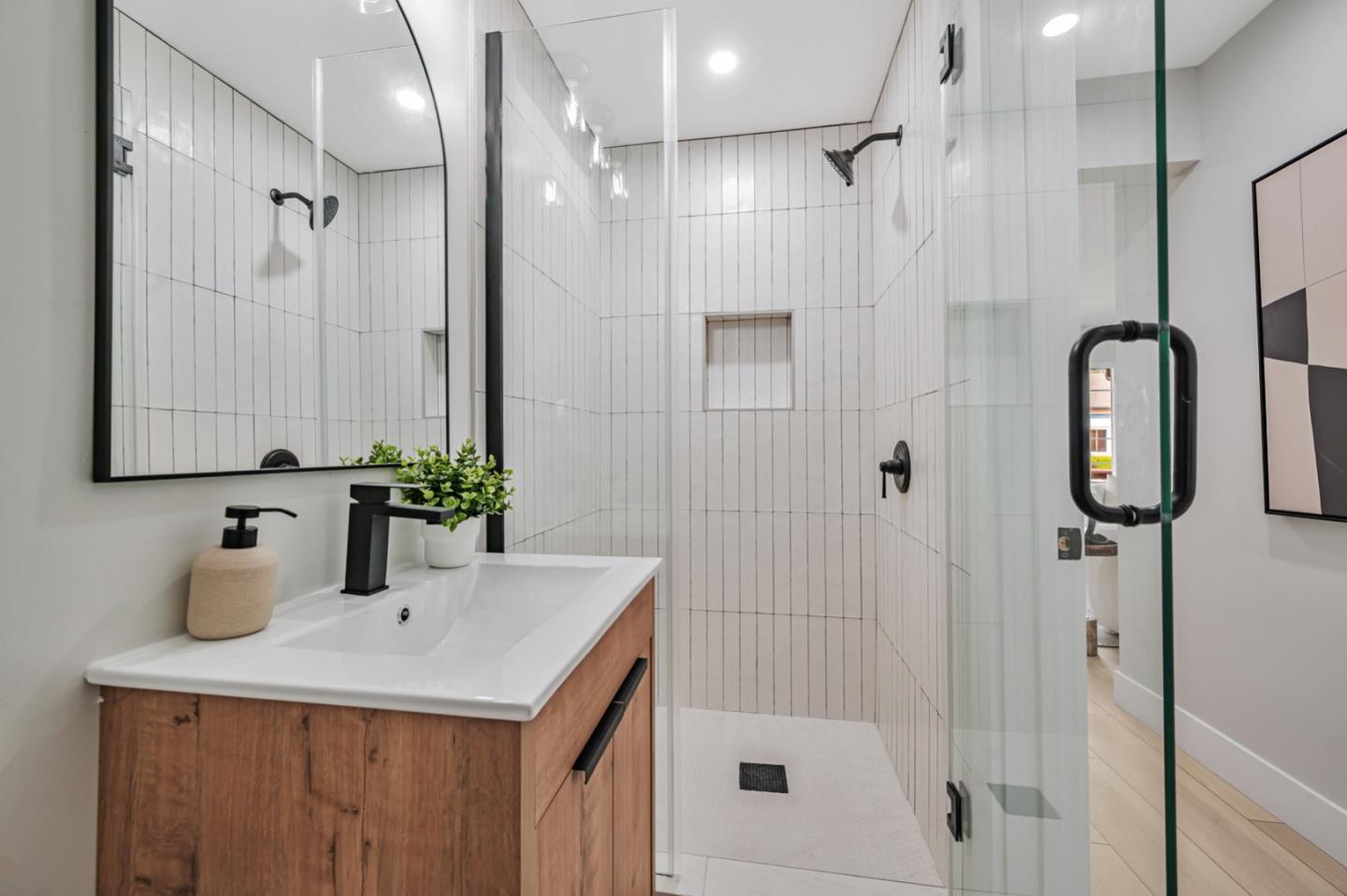 SOUTH SAN FRANCISCO, California, 94080, United States, 4 Bedrooms Bedrooms, ,3 BathroomsBathrooms,Residential,For Sale,1951079